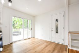 2373 Otranto Road photo 4