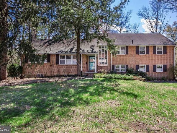 52 WESTBROOK DRIVE , MOORESTOWN, NJ 08057