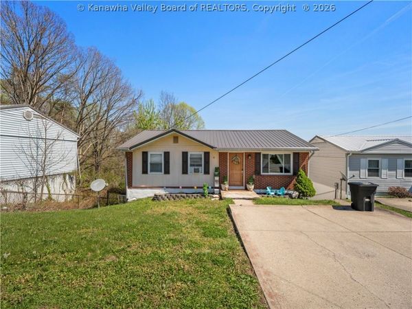 1452 Clearview Heights Road, Charleston, WV 25312
