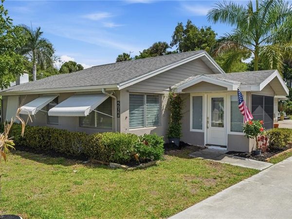 27625 Michigan ST, BONITA SPRINGS, FL 34135