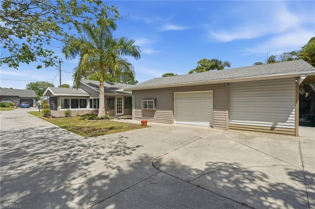 27625 Michigan St, Bonita Springs, FL 34135 Photo