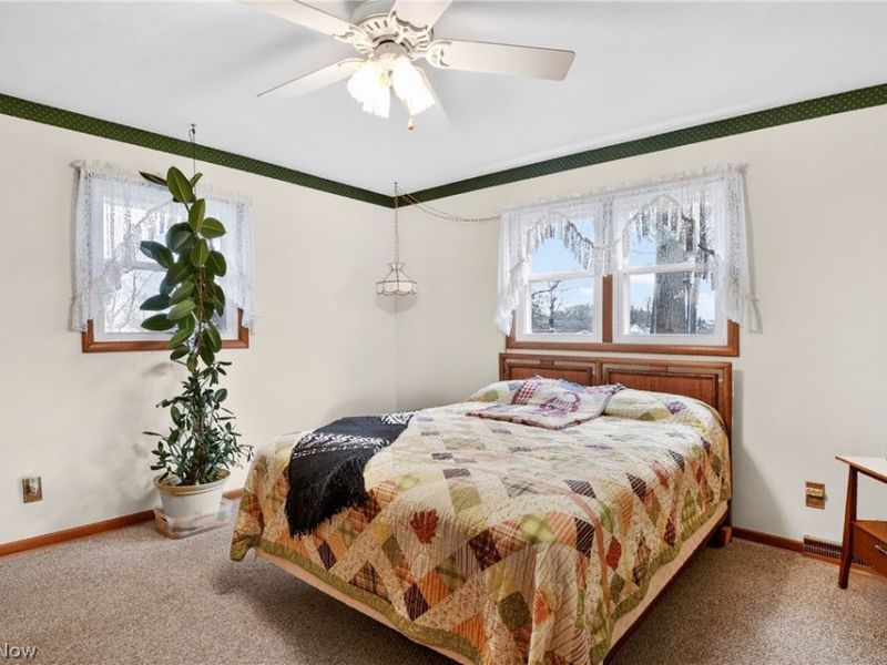 130 Robinwood Drive, New Middletown, OH 44442 Photo 18