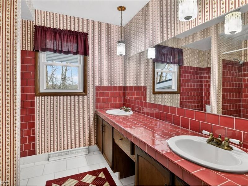 130 Robinwood Drive, New Middletown, OH 44442 Photo 22