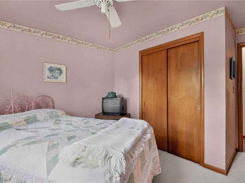 130 Robinwood Drive, New Middletown, OH 44442 Photo 24