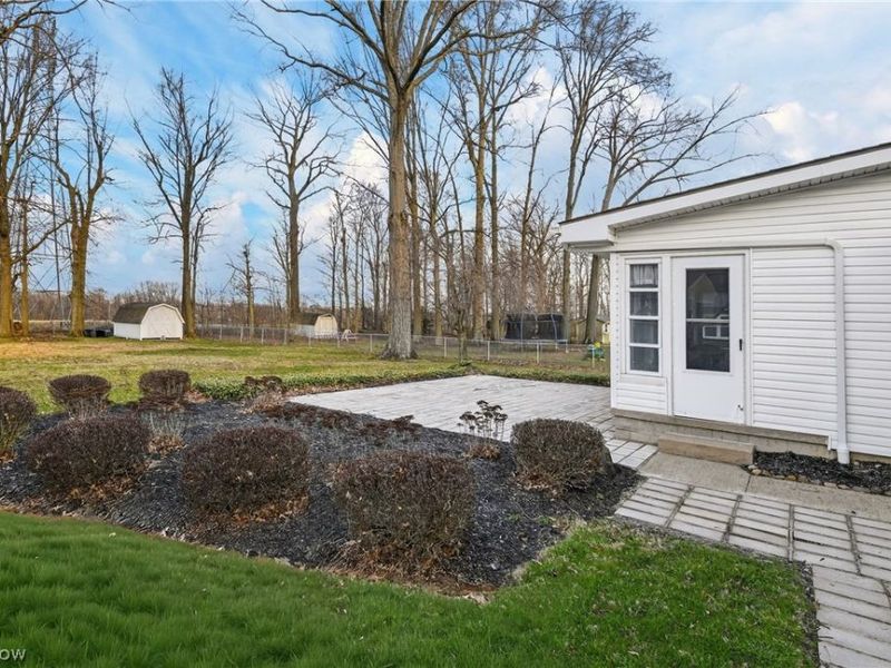 130 Robinwood Drive, New Middletown, OH 44442 Photo 35