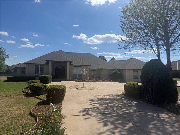 1508 SW 35th Street, Moore, OK 73160