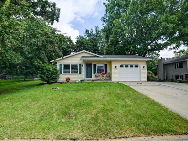 328 N Rutland Avenue, Brooklyn, WI 53521