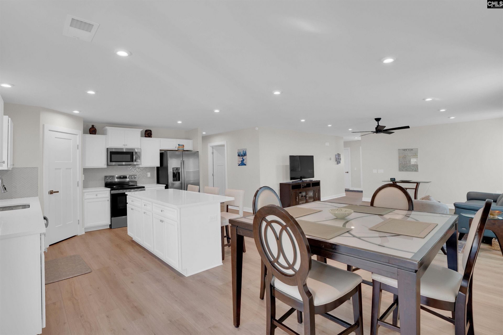 320 Switch Grass Court Photo 10