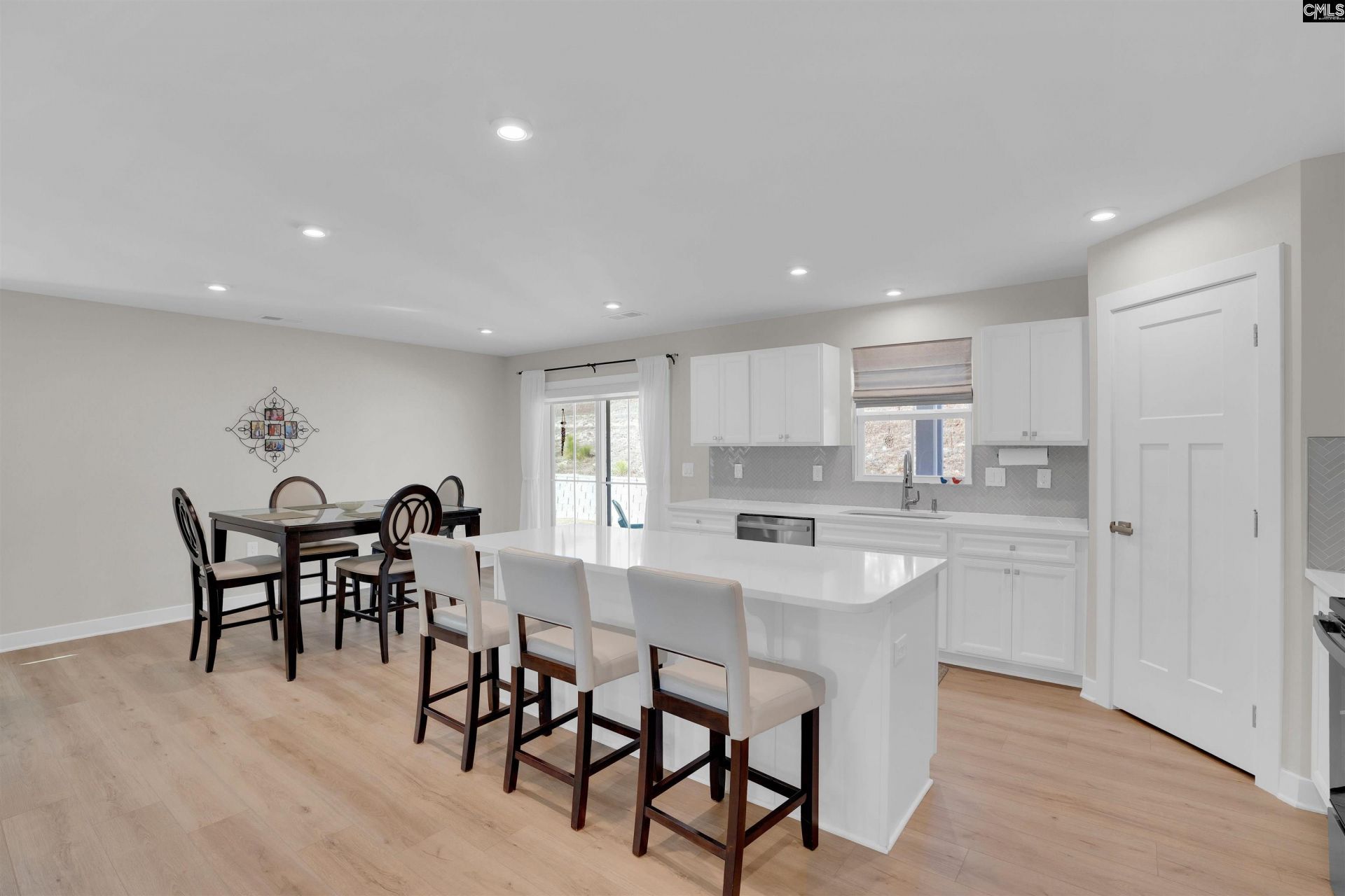 320 Switch Grass Court Photo 11