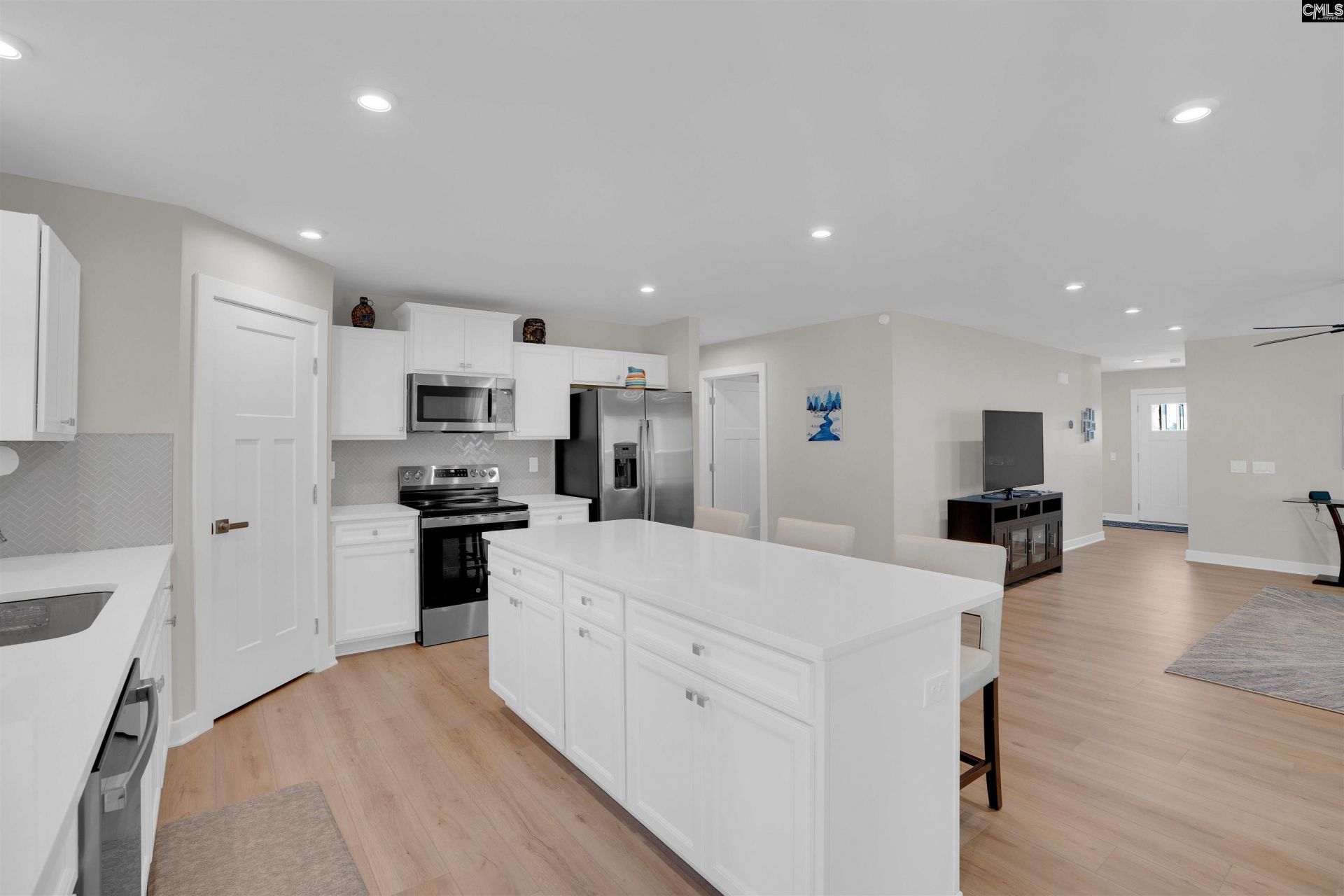 320 Switch Grass Court Photo 12