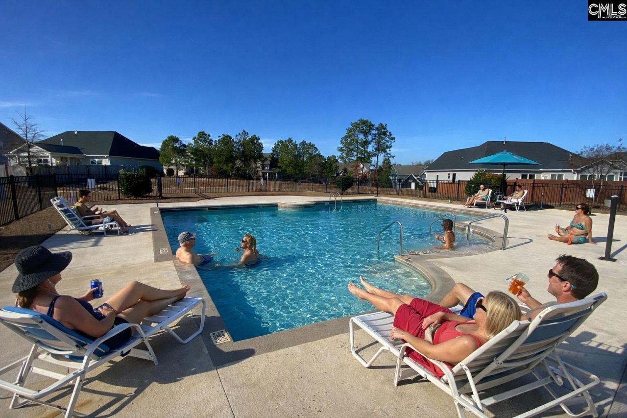 320 Switch Grass Court Photo 34