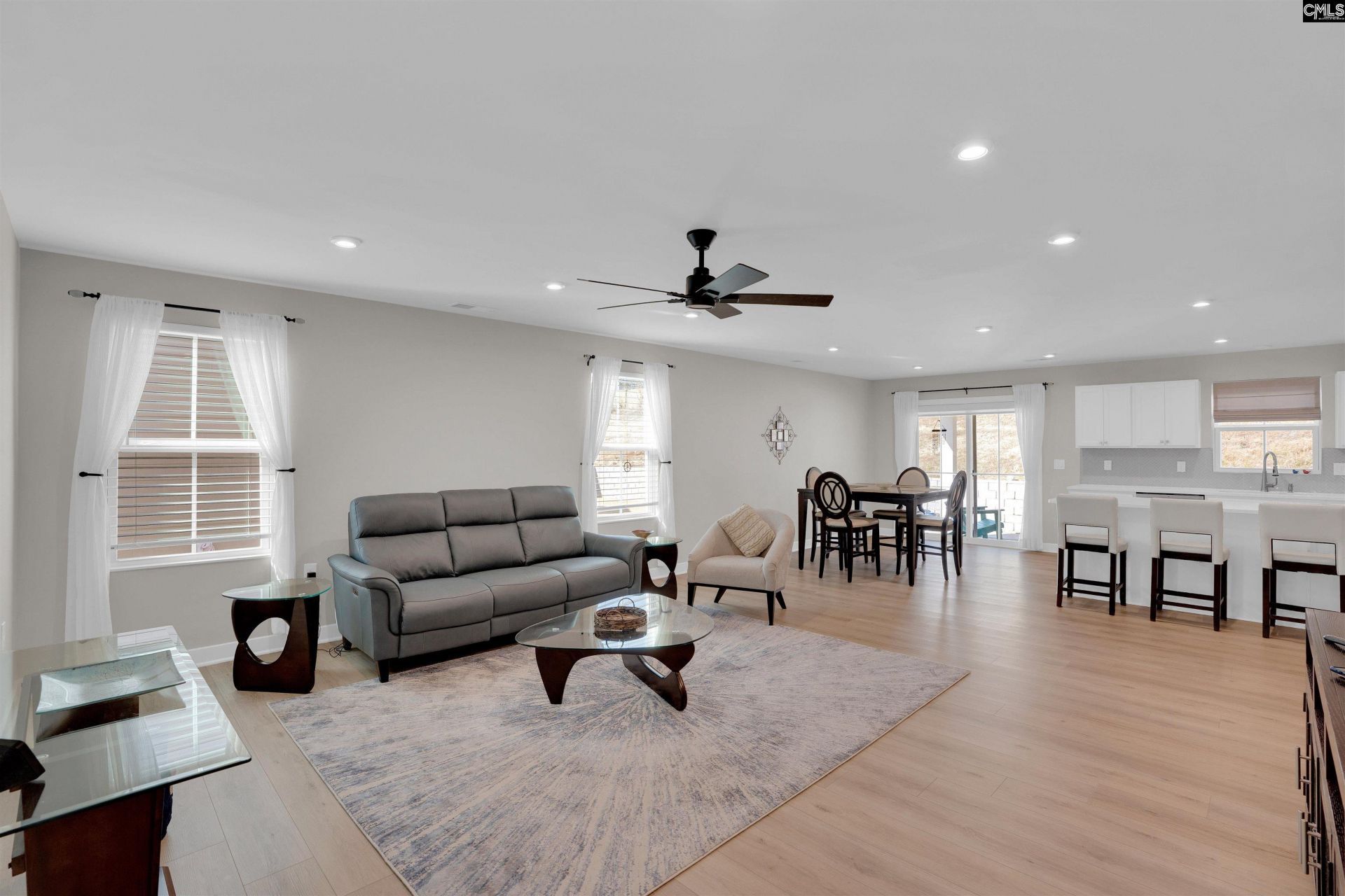 320 Switch Grass Court Photo 5