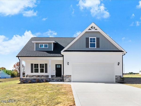 101 Baileys Place, Pikeville, NC 27863