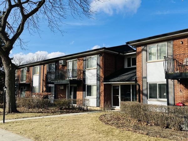 Unit 2G, Arlington Heights, IL 60004