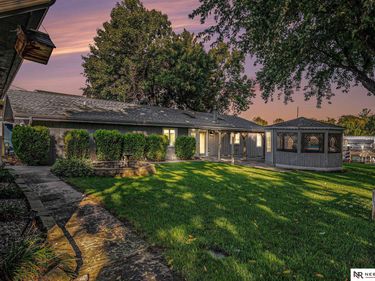 2109 West Shore Drive , Union, NE 68455