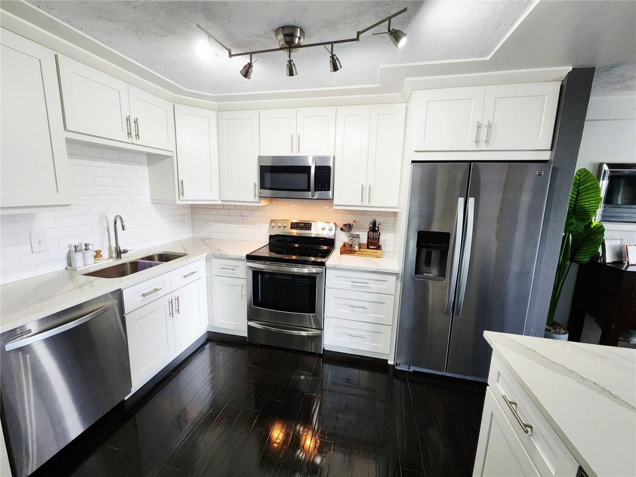 4651 1st Street Ne, Unit 306, Saint Petersburg, FL 33702 Photo