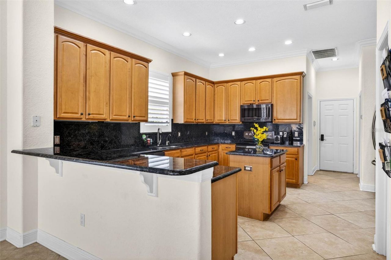 5905 Cherry Oak Drive , Valrico, FL 33596 Photo