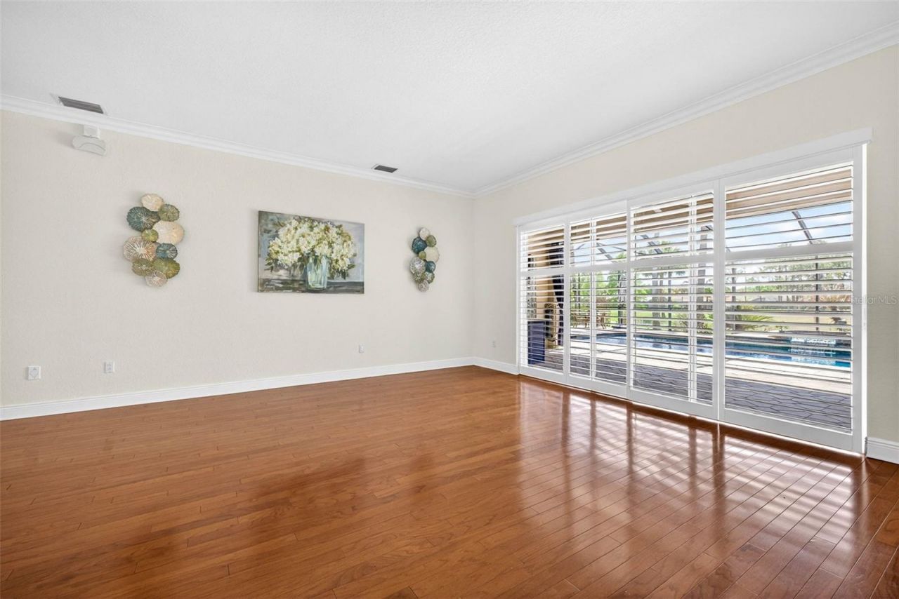 5905 Cherry Oak Drive , Valrico, FL 33596 Photo