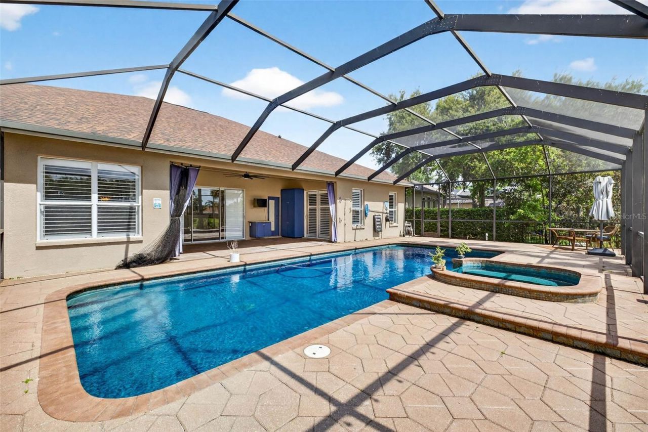 5905 Cherry Oak Drive , Valrico, FL 33596 Photo