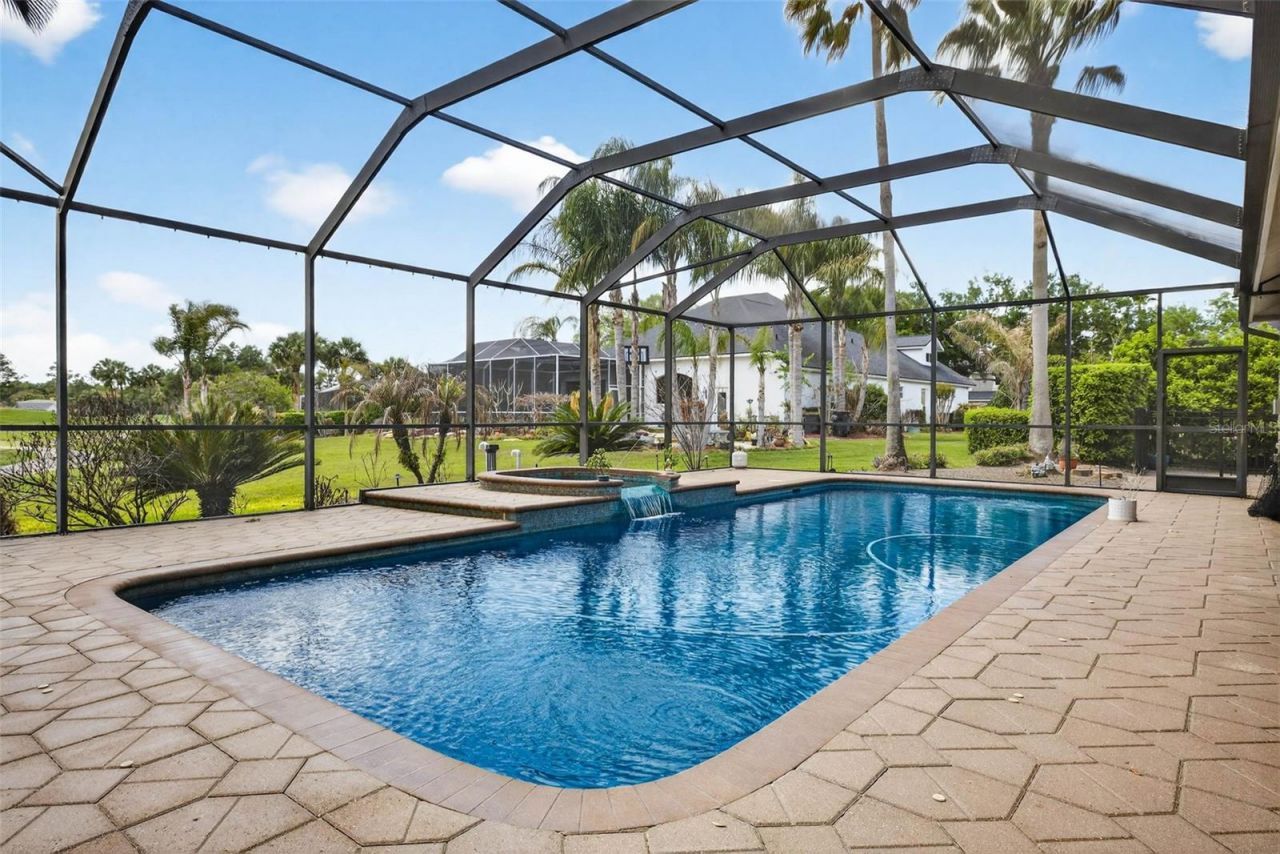 5905 Cherry Oak Drive , Valrico, FL 33596 Photo