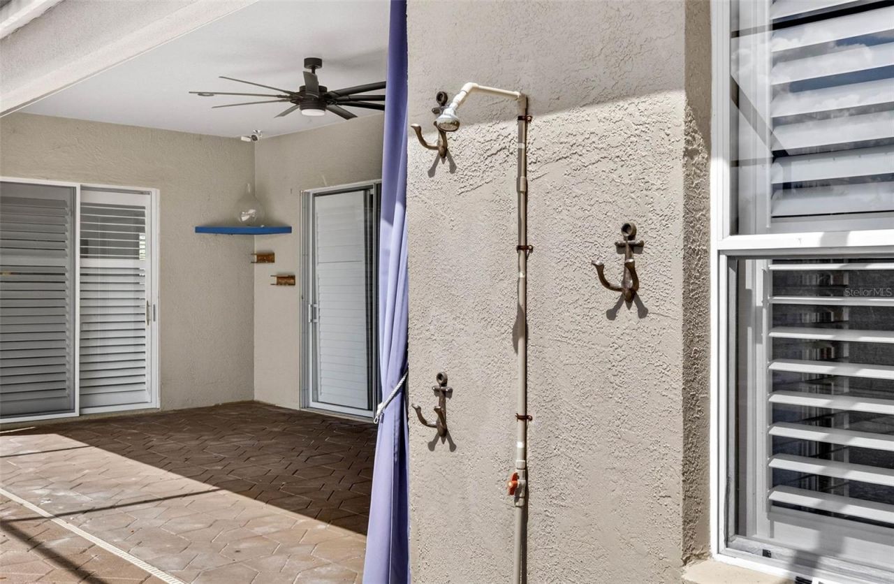 5905 Cherry Oak Drive , Valrico, FL 33596 Photo