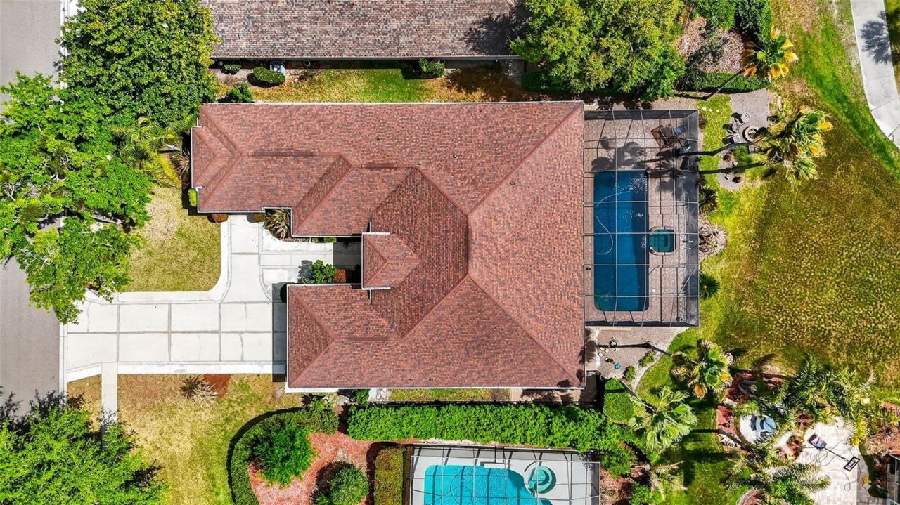 5905 Cherry Oak Drive , Valrico, FL 33596 Photo