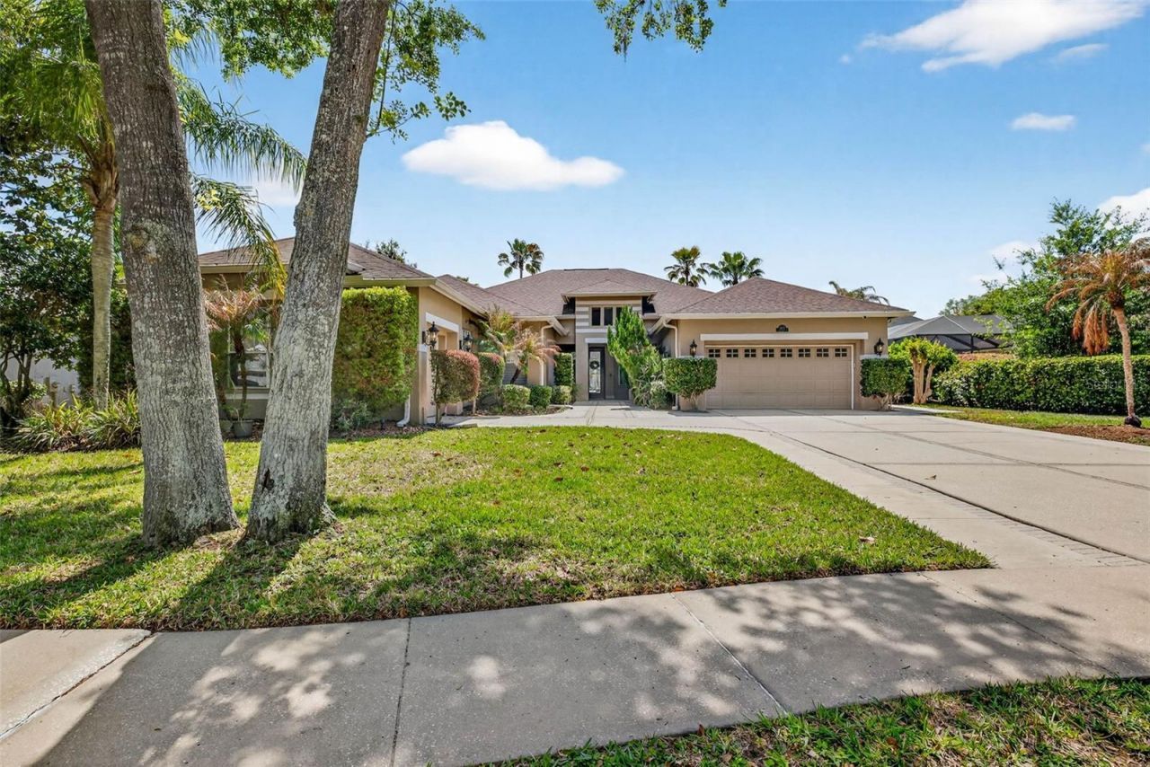 5905 Cherry Oak Drive , Valrico, FL 33596 Photo