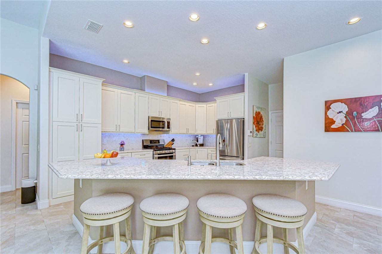 5612 Eagleglen Place, Lithia, FL 33547 Photo