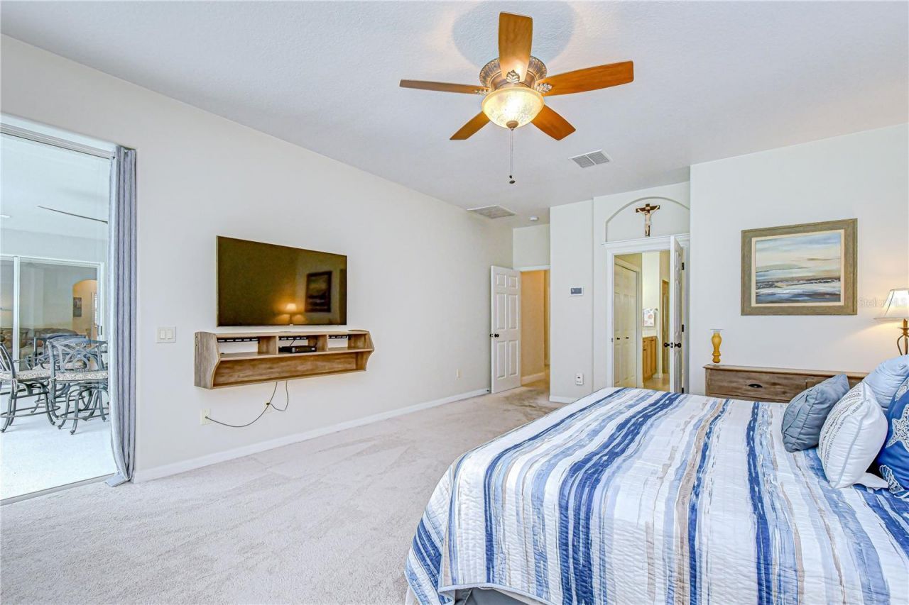 5612 Eagleglen Place, Lithia, FL 33547 Photo