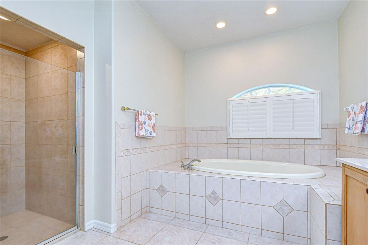 5612 Eagleglen Place, Lithia, FL 33547 Photo