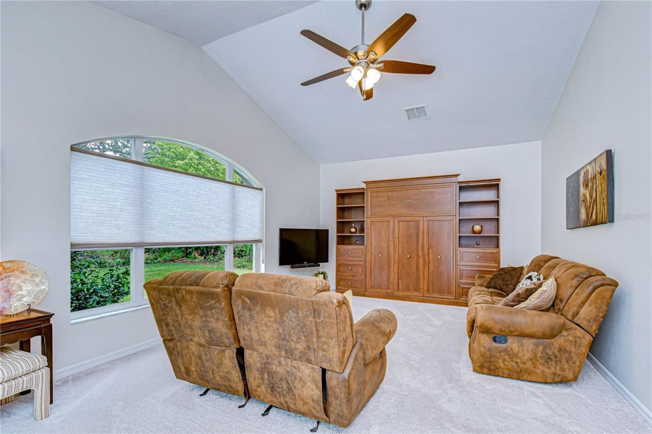 5612 Eagleglen Place, Lithia, FL 33547 Photo