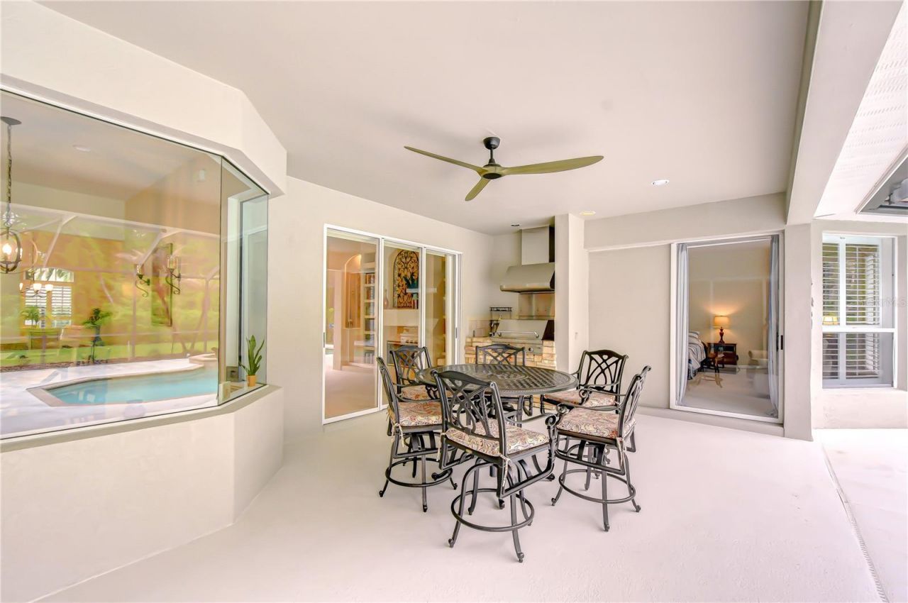 5612 Eagleglen Place, Lithia, FL 33547 Photo