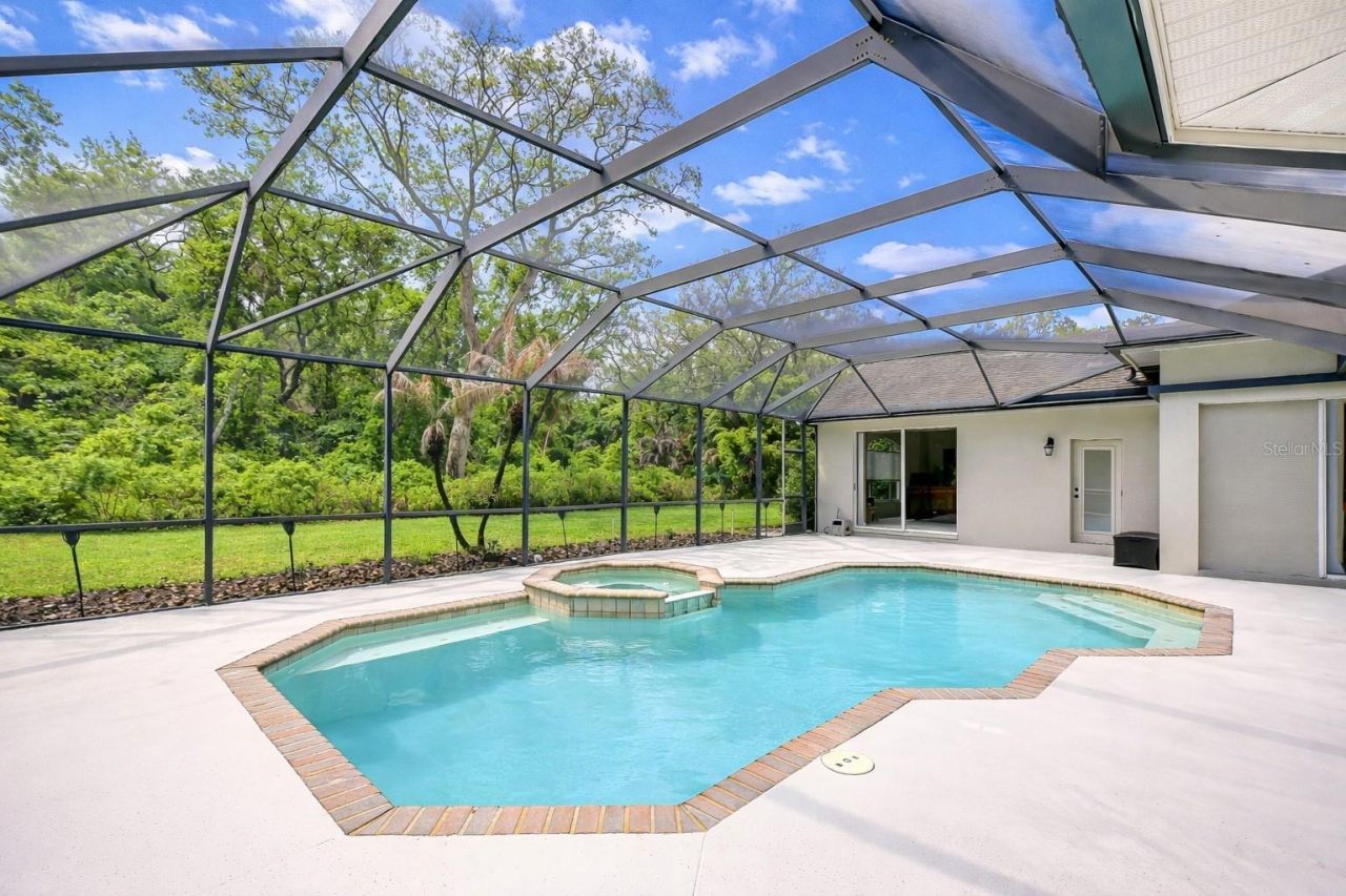 5612 Eagleglen Place, Lithia, FL 33547 Photo