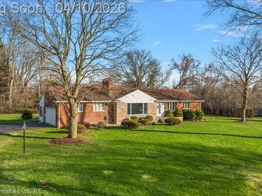 5753 Kilbrennan Road, Bloomfield Twp, MI 48301