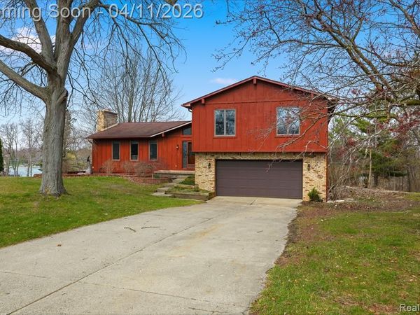 11509 Nora Drive, Tyrone Twp, MI 48430