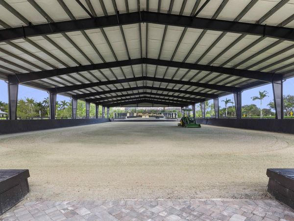 4985 Stables Way, Wellington, FL 33414