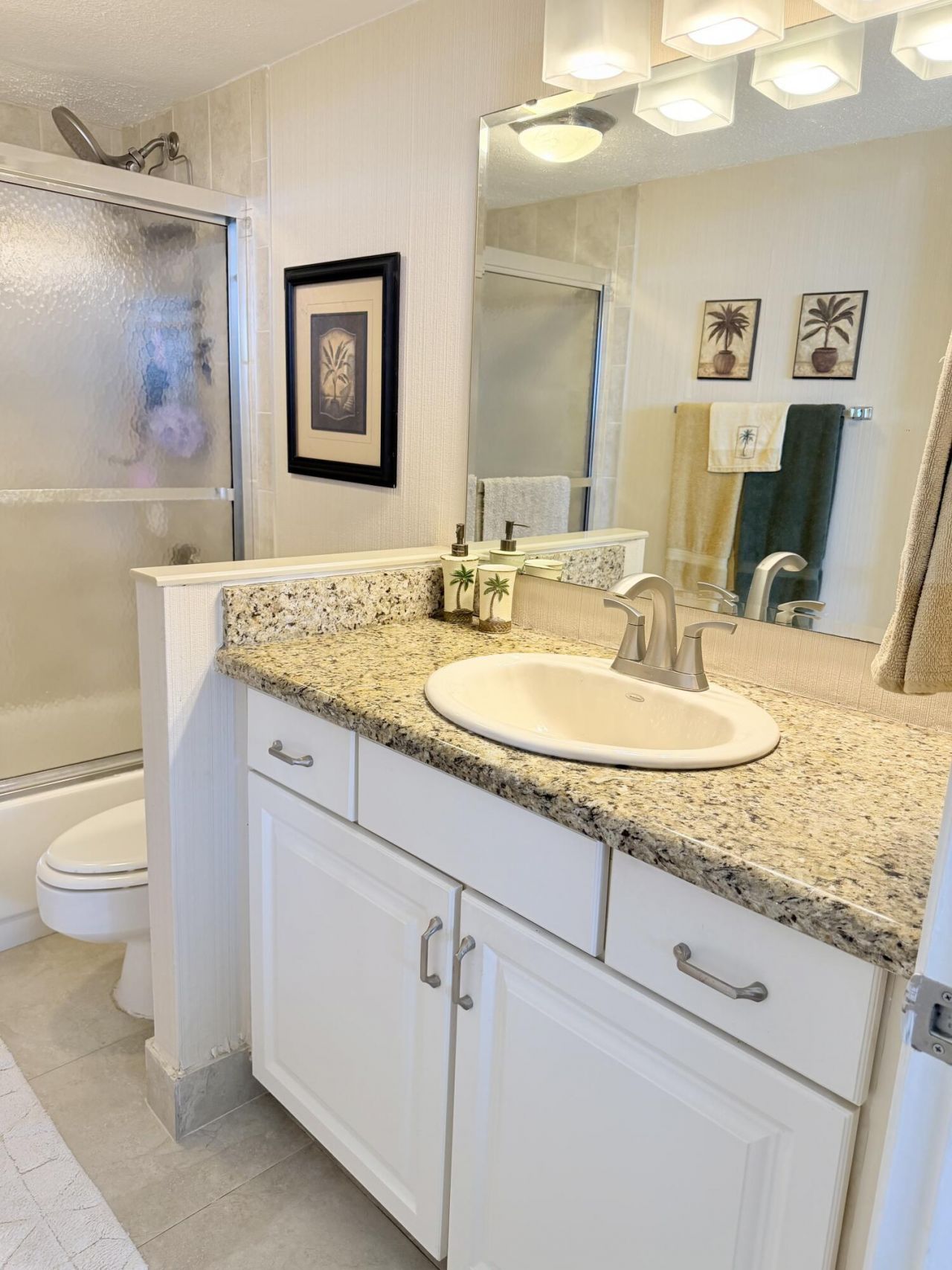 5600 N Flagler Drive, Unit 404, West Palm Beach, FL 33407 Photo