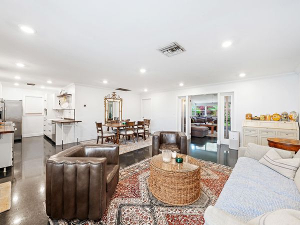 401 Riverside Drive, Palm Beach Gardens, FL 33410