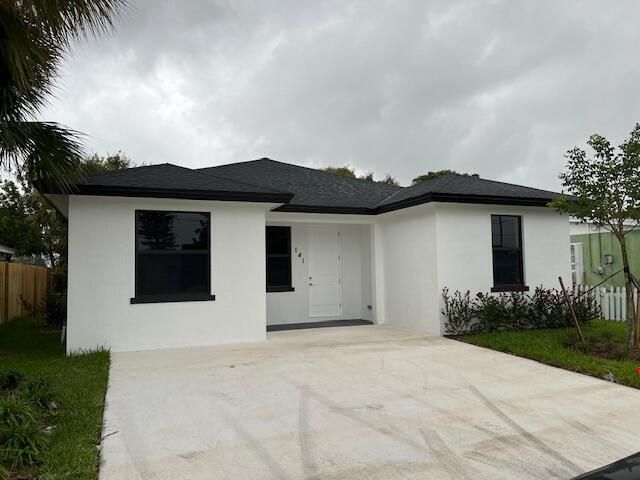 141 W 16th Street, West Palm Beach, FL 33404 Photo