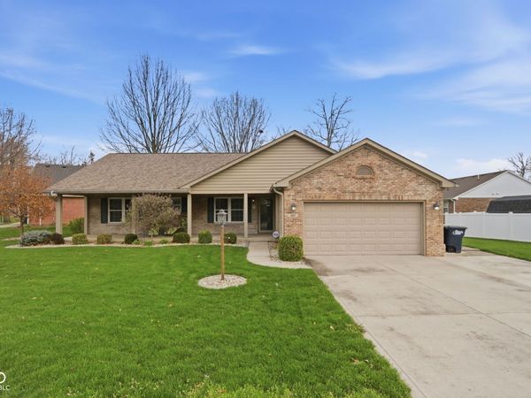1247 Smoketree Drive, Beech Grove, IN 46107