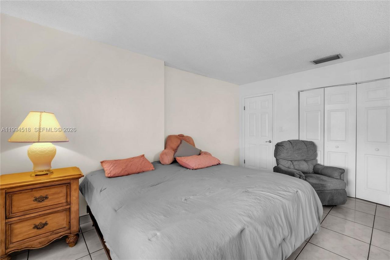 1321 SW 124th Ct, Unit 18-A, Miami, FL 33184 Photo