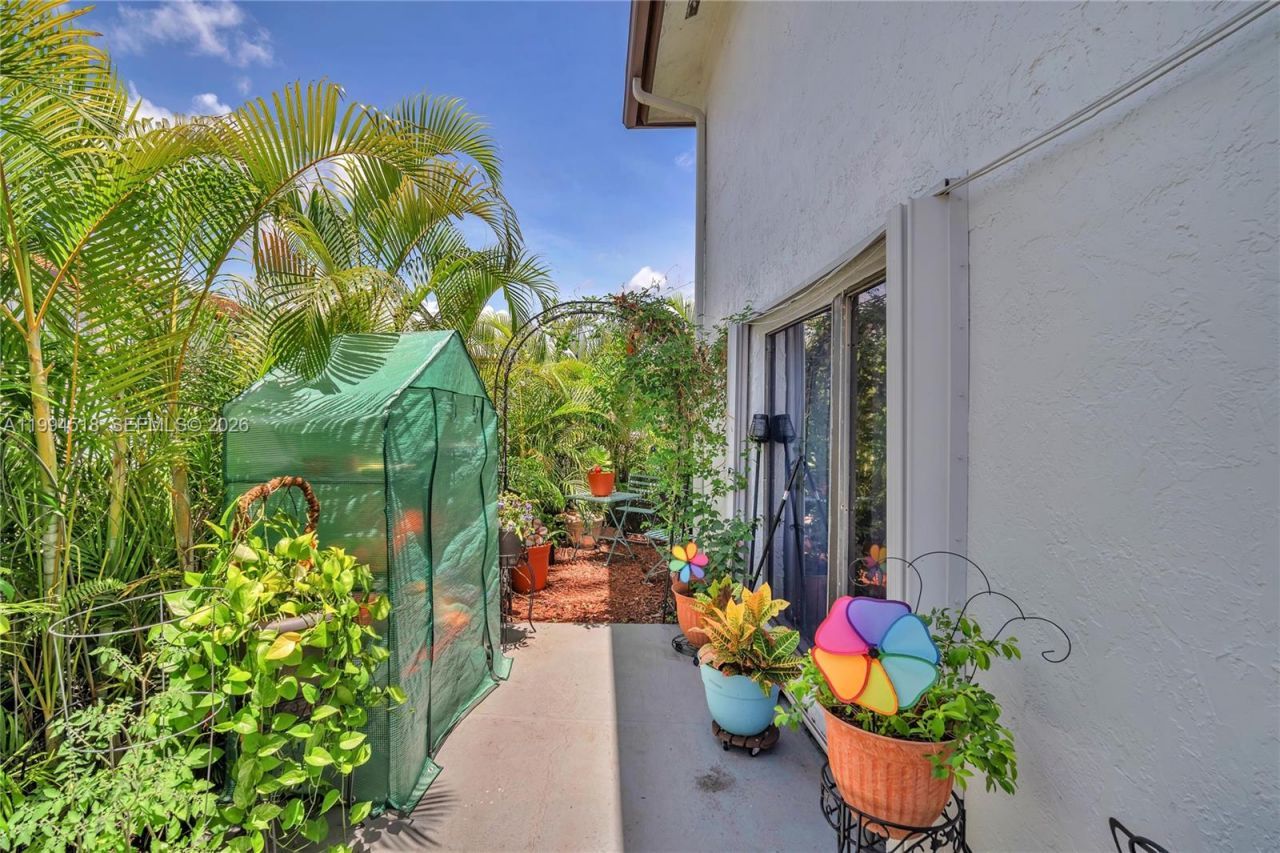 1321 SW 124th Ct, Unit 18-A, Miami, FL 33184 Photo