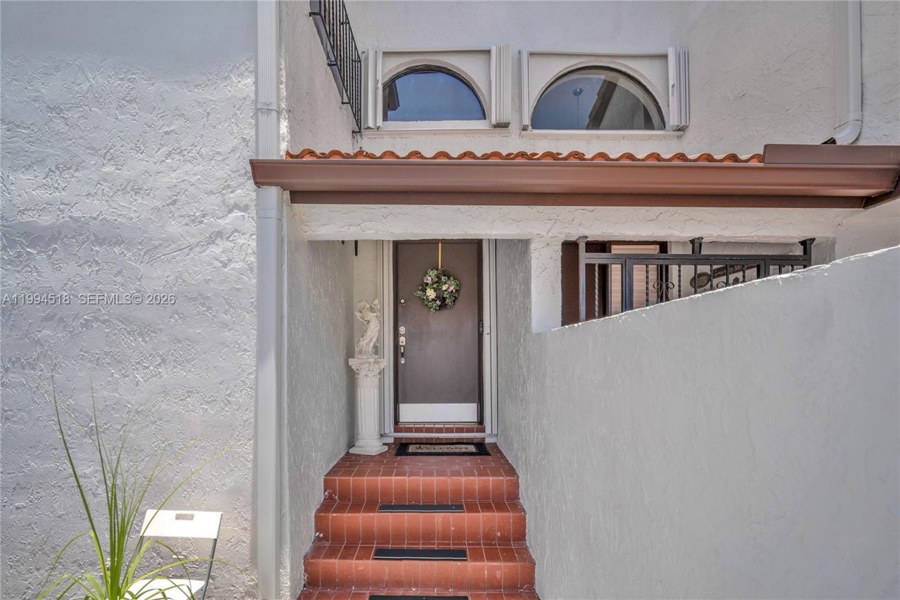 1321 SW 124th Ct, Unit 18-A, Miami, FL 33184 Photo