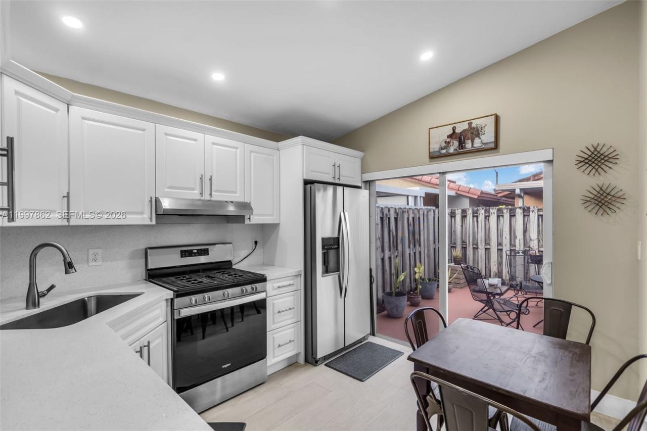 7001 W 35th Ave, Unit 169, Hialeah, FL 33018 Photo