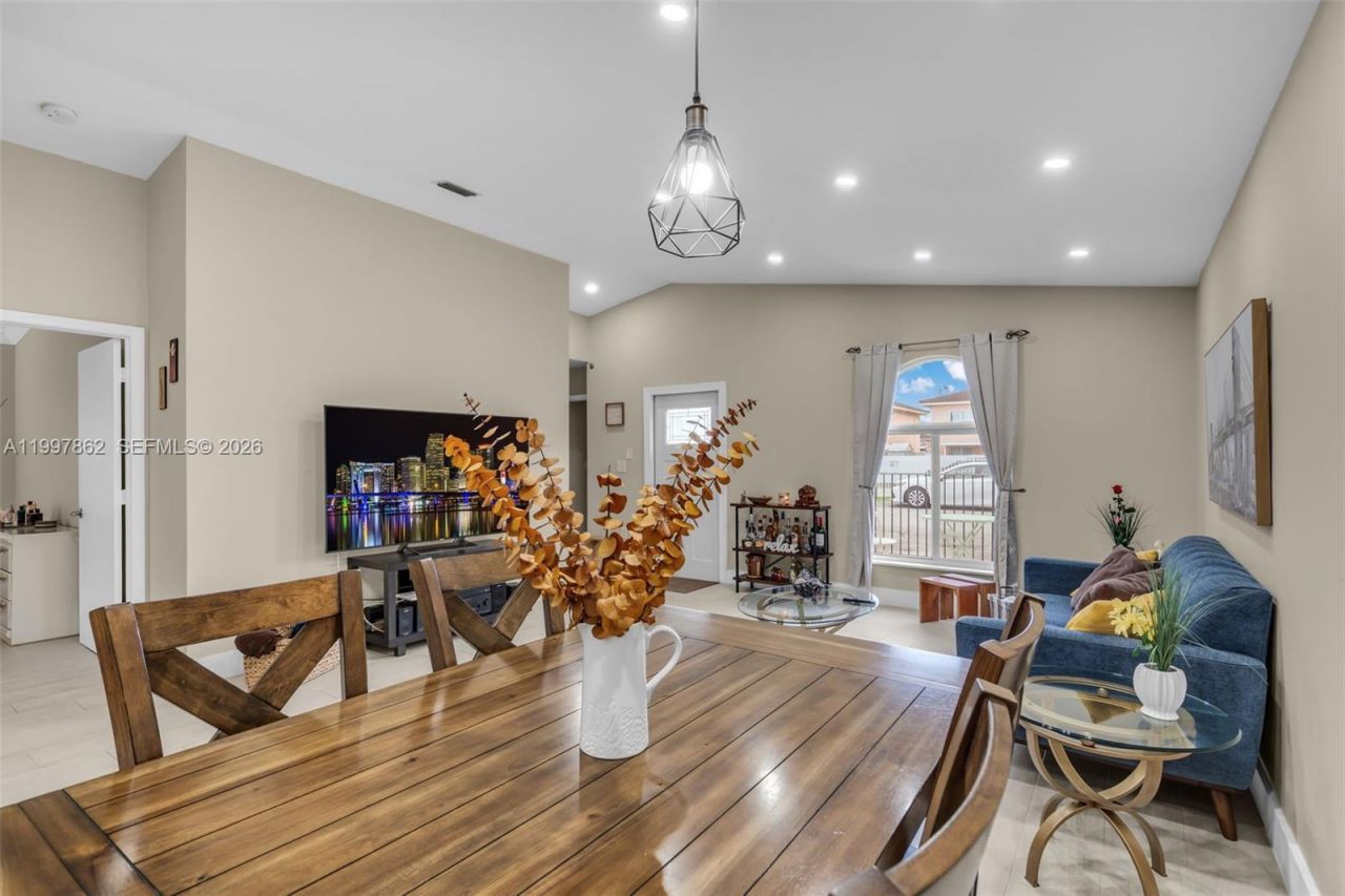 7001 W 35th Ave, Unit 169, Hialeah, FL 33018 Photo