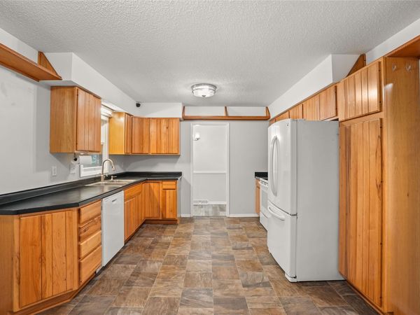 700 S 2nd Street, Carlisle, IA 50047