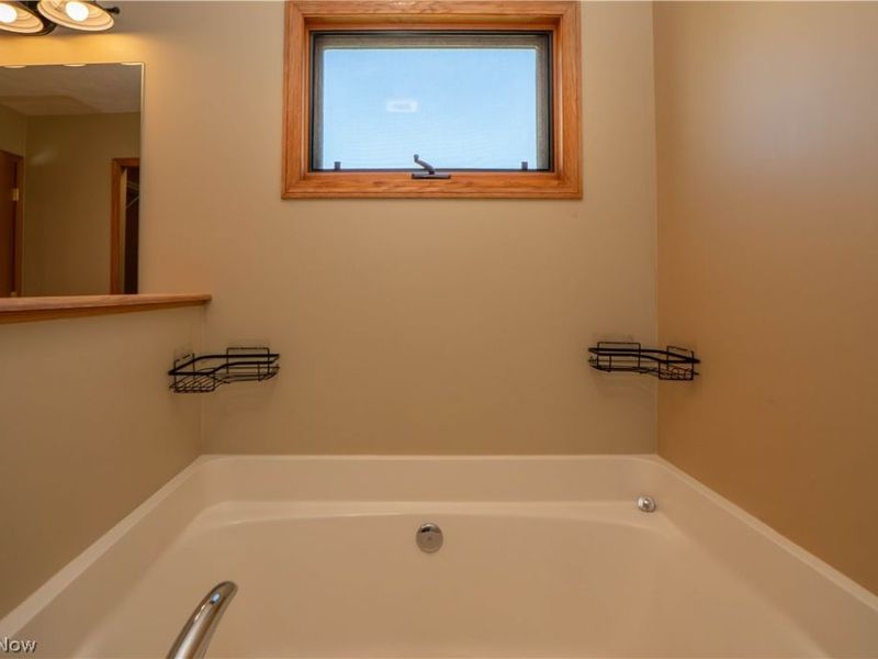 2662 Captens Street NE, Canton, OH 44721 Photo 23