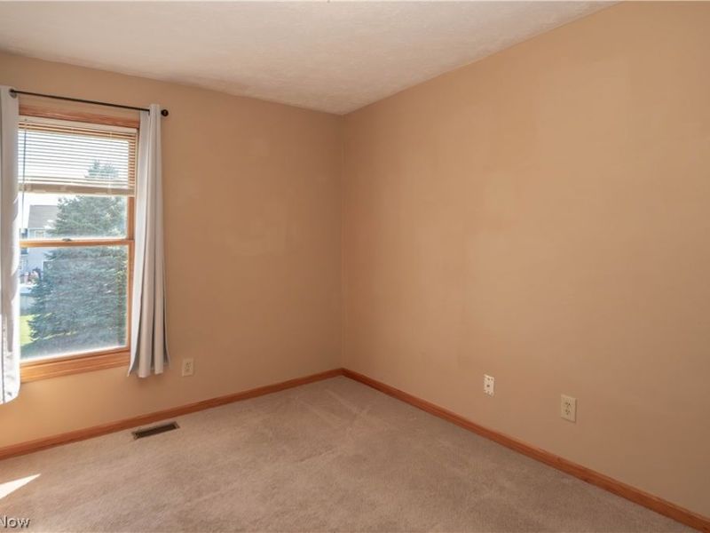 2662 Captens Street NE, Canton, OH 44721 Photo 26