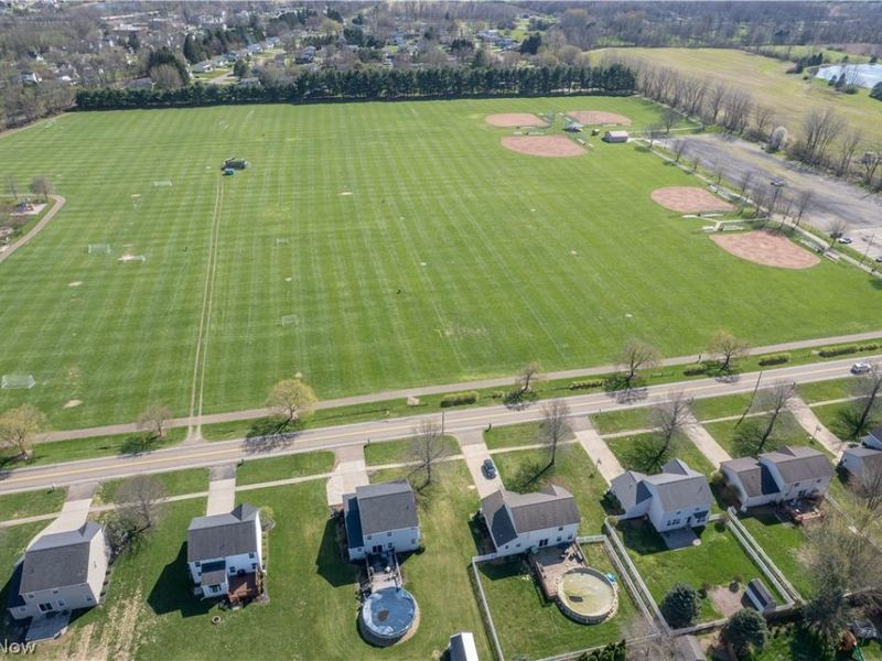 2662 Captens Street NE, Canton, OH 44721 Photo 33