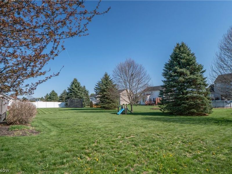 2662 Captens Street NE, Canton, OH 44721 Photo 38